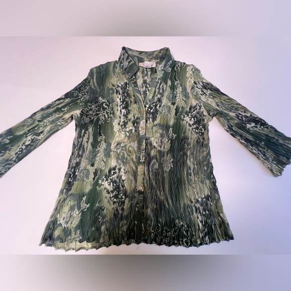 EK DESIGNS Tops - EK DESIGNS SIZE M GORGEOUS PATTERNED SHADES OF GREENS/GRAY 3/4 SLEEVE BUTTON UP